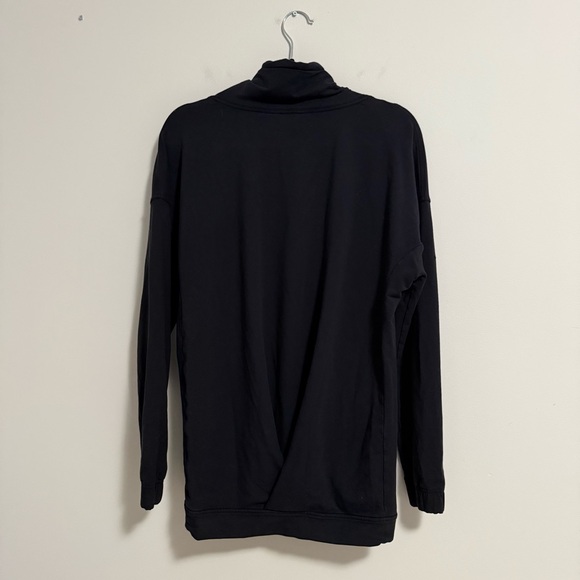Lululemon Twisted & Tucked Long Sleeve Black 8 - Picture 7 of 12